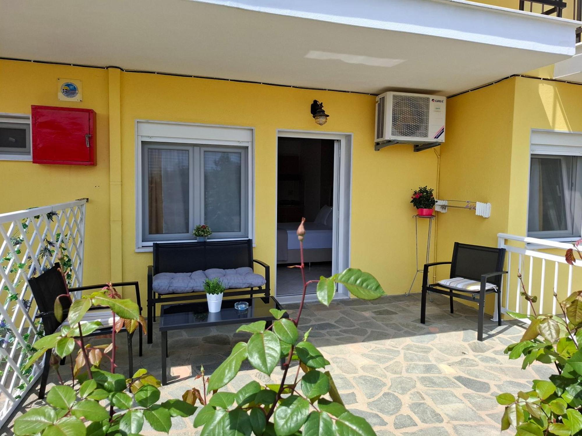 Ferienwohnung House Elena Kinira Exterior foto